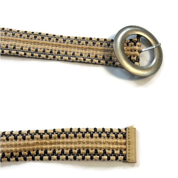 Lightweight Belt with Round Metal Buckle - Picture 5 of 5